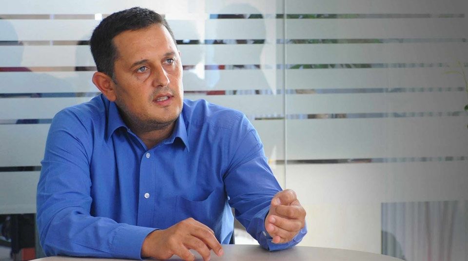 Consilierul lui Tudose îl atacă pe șeful PSD: ”De ce nu demisionează Dragnea?”
