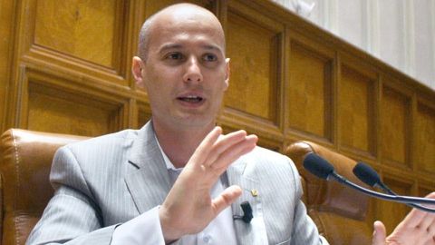 Fostul viceguvernator BNR Bogdan Olteanu, în faţa Instanţei Supreme