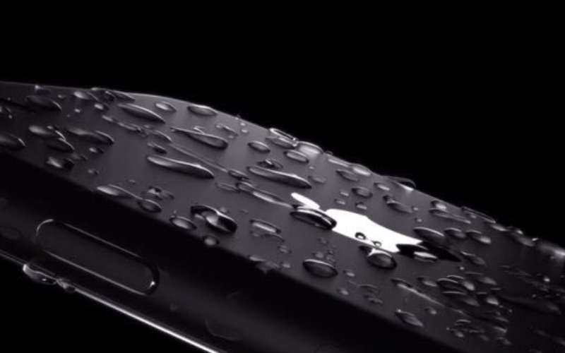 iPhone 7 a fost LANSAT oficial. Tot ce trebuie să ştii despre iPhone 7: specificaţii şi preţuri