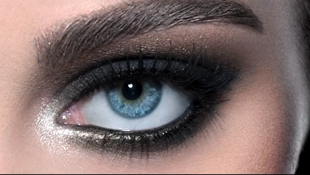 Cum să îţi faci singură cel mai frumos machiaj. În 15 minute arăţi perfect!