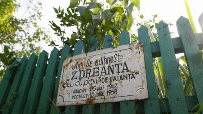 Povestea lui Zdreanţă, "cel cu ochii de faianţă". Cum arăta câinele lui Tudor Arghezi