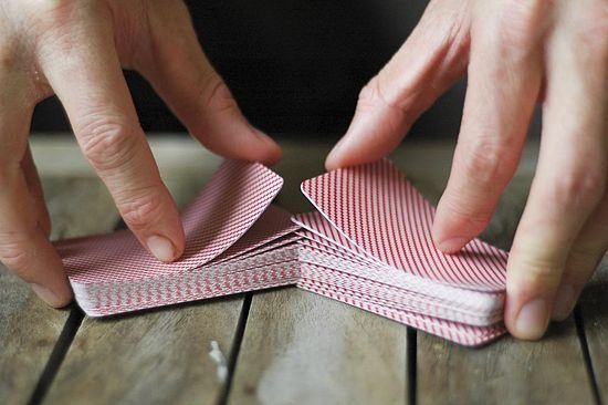 Cele mai vechi, dar încă interesante, jocuri cu cărți! Îți mai amintești regulile?