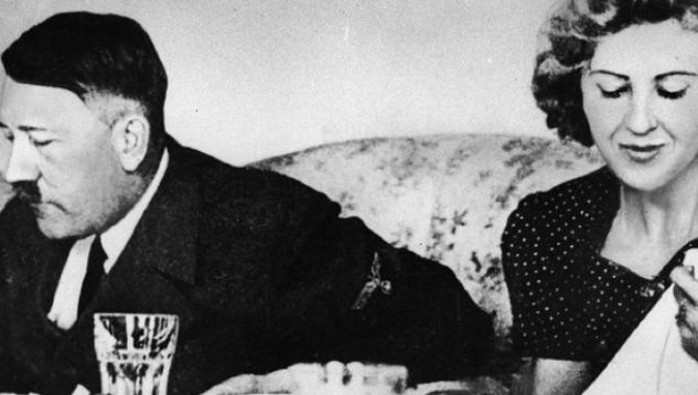Aşa făcea SEX Adolf Hitler! Prin ce metodă CIUDATĂ ajungea la orgasm