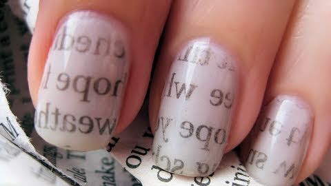 Cum să faci unghii cu imprimeu de ziar. Video 