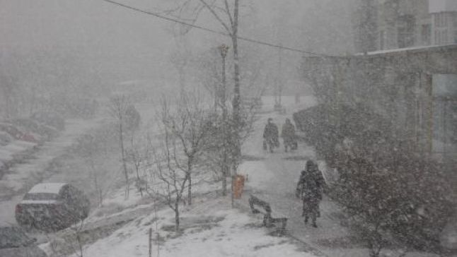Zăpadă viscolită la munte! Prognoza meteo pe trei zile 