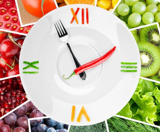 Când este potrivit să consumi anumite fructe şi legume?