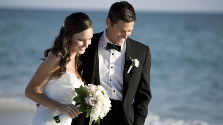 De ce stă mireasa întotdeauna în stânga mirelui? Puţini ştiu adevărata semnificaţie