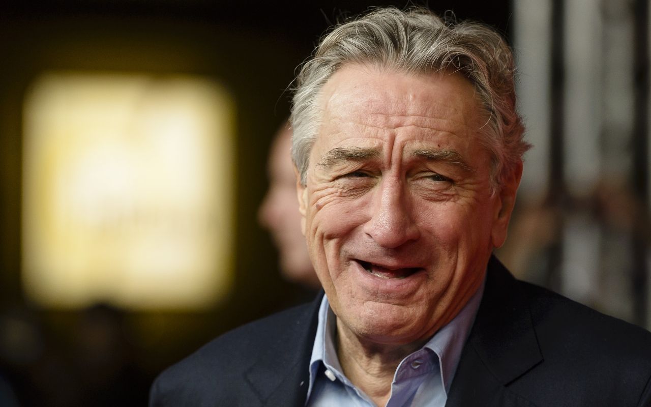 Trump primeşte o notificare dură de la Robert de Niro: "Nu-l pot lovi, e preşedinte acum!"