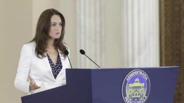 Purtătoarea de cuvânt a lui Iohannis a explicat motivele contestării la CCR a Legii celor 102 taxe 