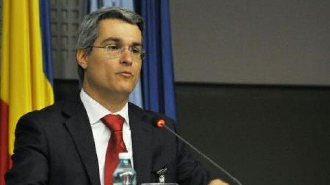 Dragoș Pîslaru, prima justificare pentru formularea ”trântorii din sistem care stau și lâncezesc”