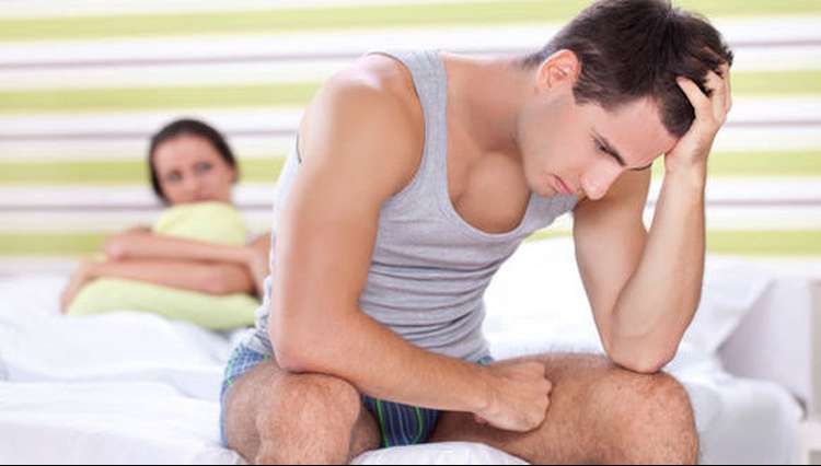 Medic turc, AVERTISMENT-ŞOC. Ce riscă bărbaţii care nu se spală regulat pe dinţi