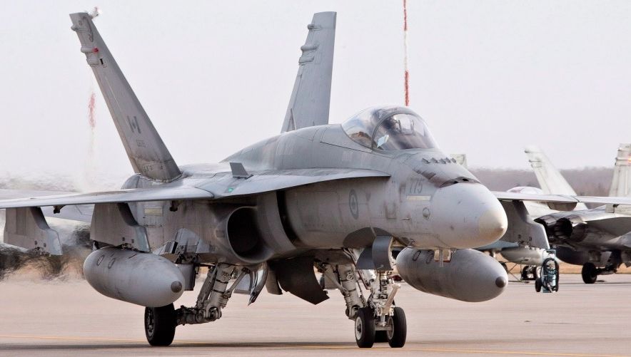 Un avion de luptă s-a prăbuşit în provincia Alberta, din Canada. Un pilot şi-a pierdut viaţa