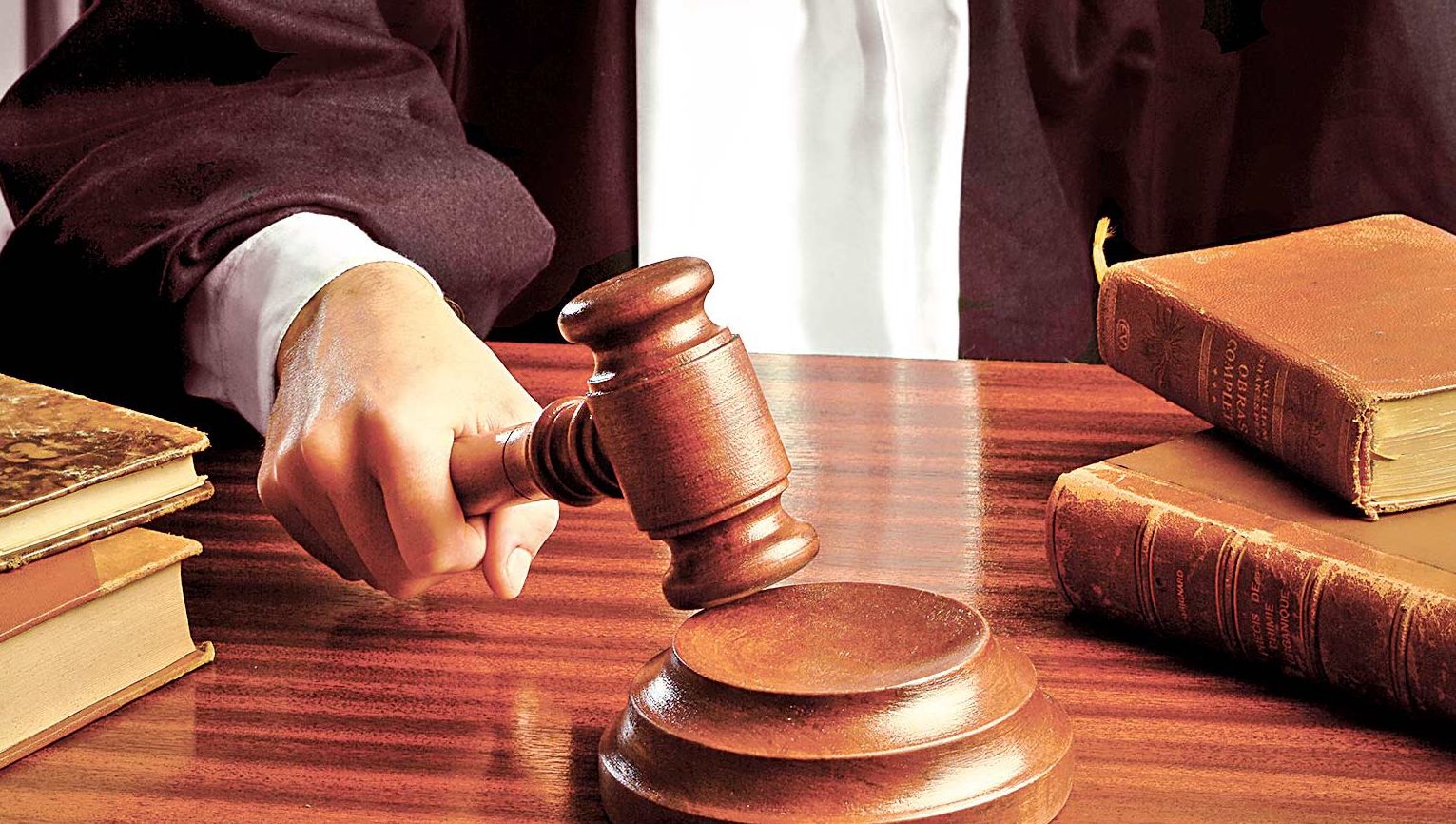 Grevă de avertisment la Judecătoria sectorului 3. Magistraţii sunt nemulţumiţi de legea salarizării