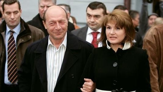 Traian Băsescu a anunțat ce va face la referendum. Decizia, surprinzătoare
