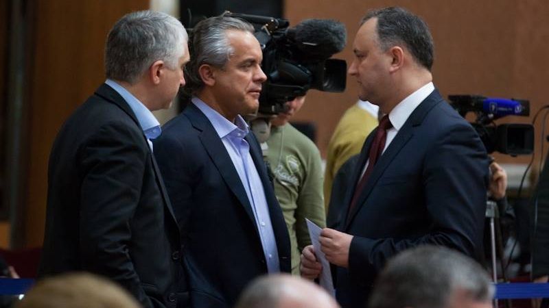 Igor Dodon și Vlad Plahotniuc salută victoria PSD