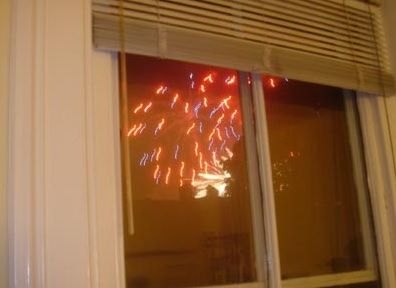 Tradiţii şi superstiţii de Revelion. De ce trebuie să deschizi larg ferestrele în noaptea dintre ani