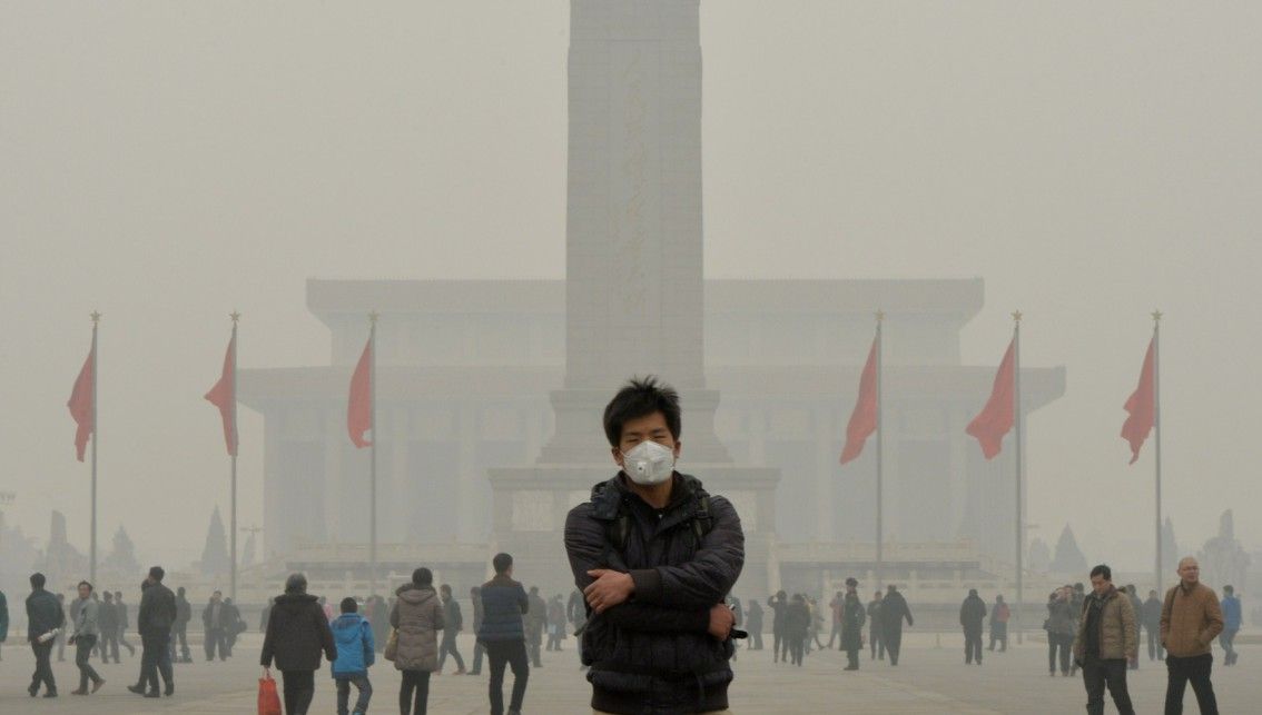 China, din nou în alertă! Cod portocaliu de poluare la Beijing