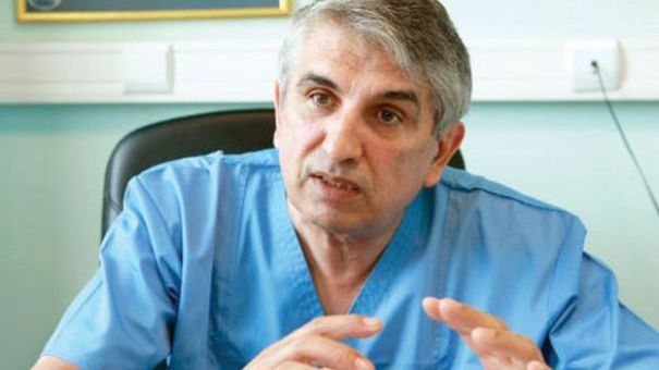 Medicul Burnei nu mai poate profesa în spitalele publice. Decizia Curţii de Apel Bucureşti