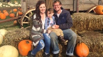 I-a spus soţului că a găsit "un căţeluş". Când a văzut poza, a îngheţat: "Ia copilul şi fugi!" 