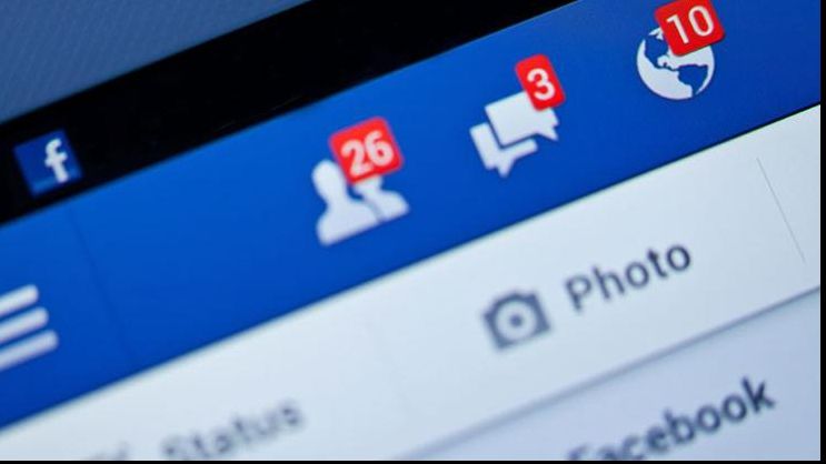 Zece mii de persoane, investigate în Turcia pentru mesajele postate pe rețelele de socializare