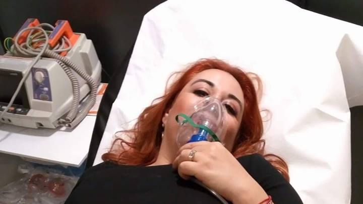 Oana Roman, internată de urgenţă la spital. Imaginea care i-a speriat pe fanii vedetei TV 