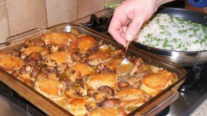 Aşa faci cele mai bune pulpe de pui la cuptor, în 30 de minute! Ingredientul care face diferenţa