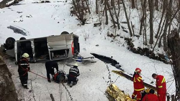 ZI NEAGRĂ pe drumurile din România. Val de accidente, mai mulţi morţi 