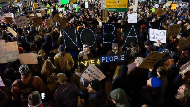 Google, Facebook, Microsoft, Apple, Tesla, împotriva lui Donald Trump