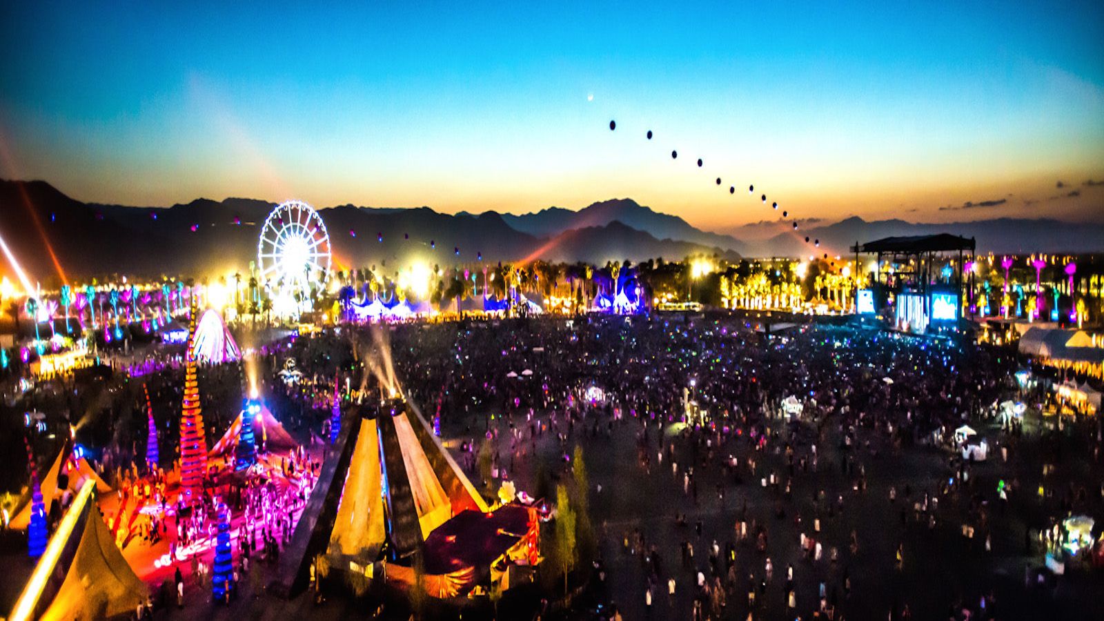 Vrei bilet gratis la acest festival? "Trebuie să n-ai pielea uscată". Anunțul care sperie internetul