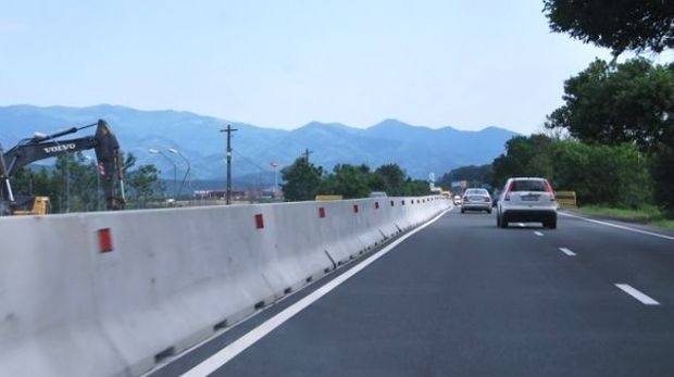 Trafic restricţionat pe DN1, la Comarnic, din cauza unui accident rutier 