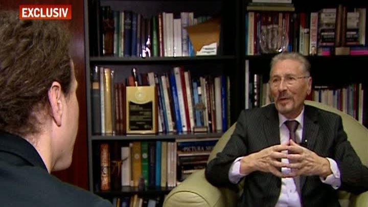 INTERVIU: Emil Constantinescu spune că România este "excesiv de obedientă'' în relaţia cu SUA