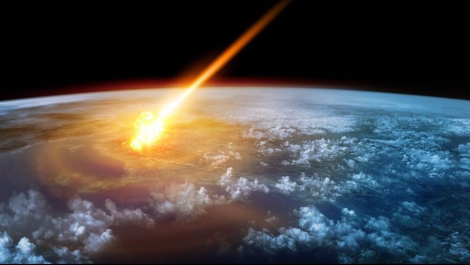 Scenariul care îngrozeşte lumea. Ce se întâmplă dacă un asteroid pică în ocean? E apocaliptic