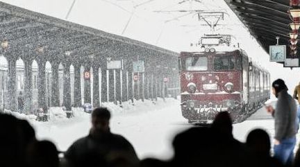 Şapte trenuri anulate de CFR Călători din cauza vremii rele