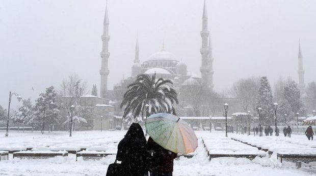 Atenționare de călătorie MAE pentru Turcia: Peste 300 de zboruri ale companiei Turkish, anulate 