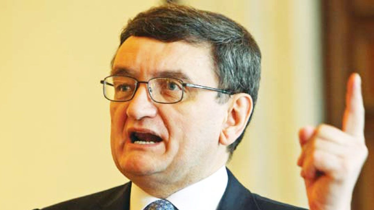Avocatul Poporului a contestat la CCR legea care îl împiedică pe Dragnea să fie premier 