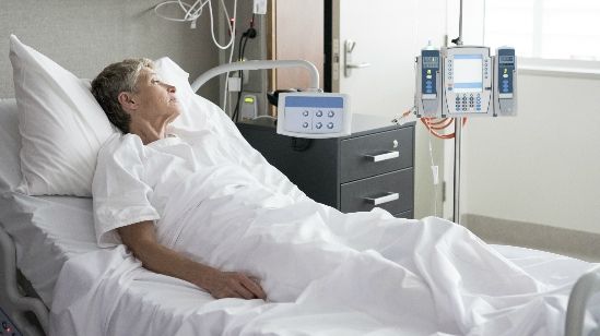 Povestea unei femei care s-a vindecat miraculos de cancer. În 14 zile au dispărut toate metastazele