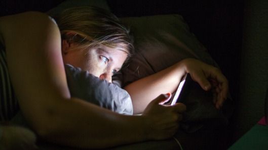Smartphone-ul și pericolele pe care le ascunde: Oamenii de știință trag un semnal de alarmă