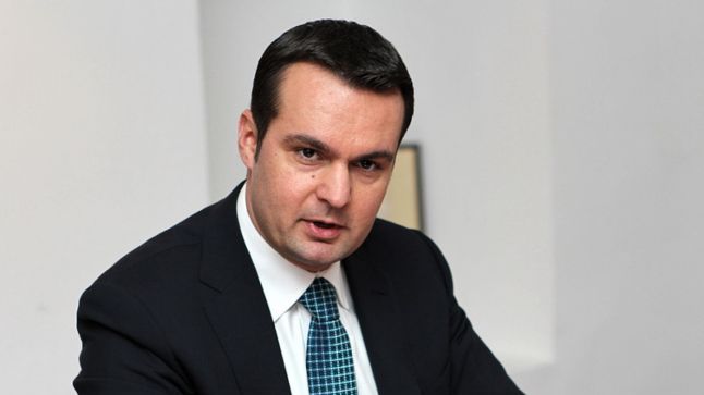 Cătălin Cherecheş, în Parlament, în ziua moţiunii: "Am venit să verific dacă mama e la muncă"