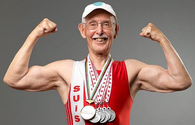Are 97 de ani şi deţine dublu record mondial la sprint! Care este secretul longevităţii