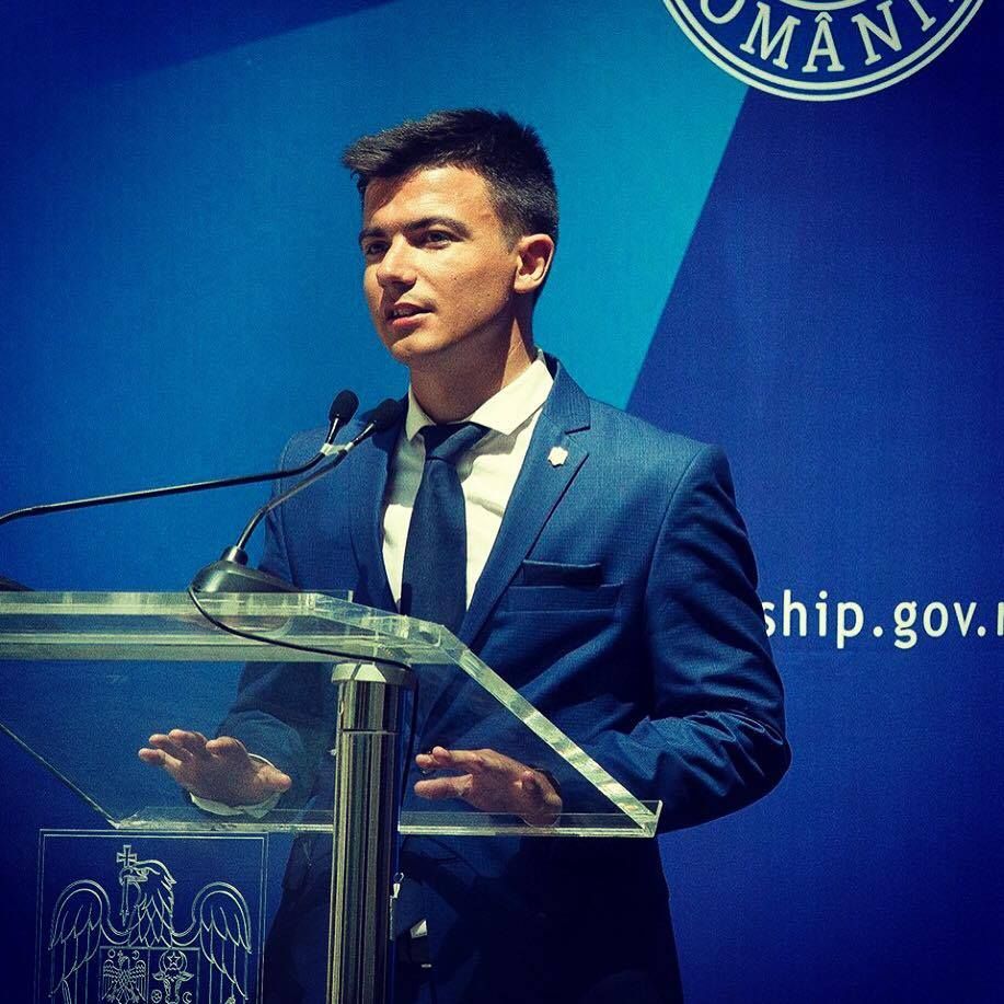 Un consilier angajat de Ponta la Guvern a fost concediat de Grindeanu: "Am colaborat cu tehnocraţii"