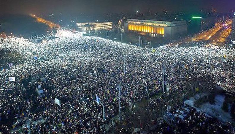EURONEWS: Cum îşi dezvoltă România o cultură proprie a protestului