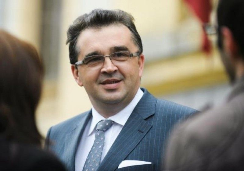 Marian Oprişan îi ia apărarea lui Mihai Chirica, în cazul eventualei excluderi din partid