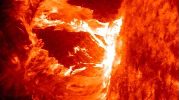 ALERTĂ O furtună solară se va abate asupra Terrei