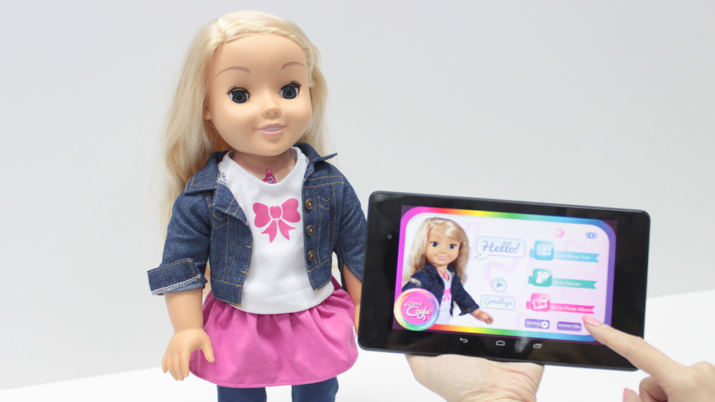 Părinţii din Germania, înştiinţaţi că trebuie să distrugă păpuşa „Cayla, prietena mea“