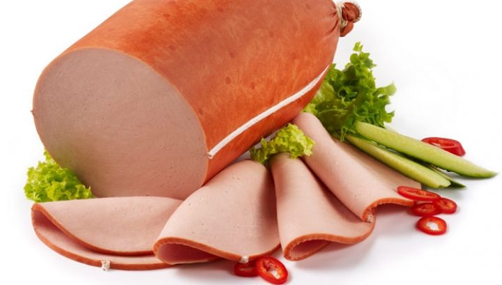 Adevărul șocant despre PARIZER. Ce ingredient dăunător conține 