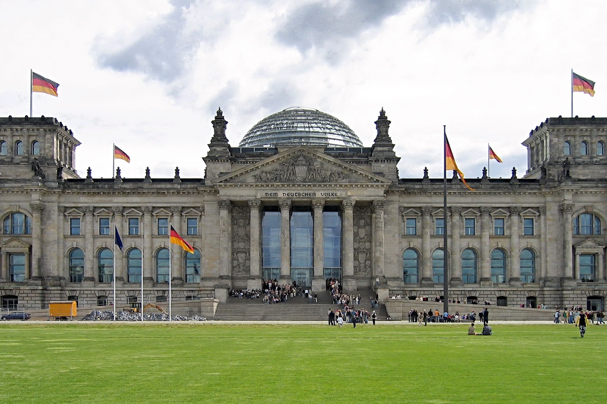 Parlamentul german, țintă într-un poligon militar rusesc! Controverse între Berlin și Moscova