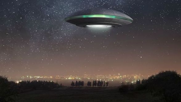 Întâlnire-șoc cu un OZN în România. "Echipajul extratereștrilor era interesat de aparatul nostru"