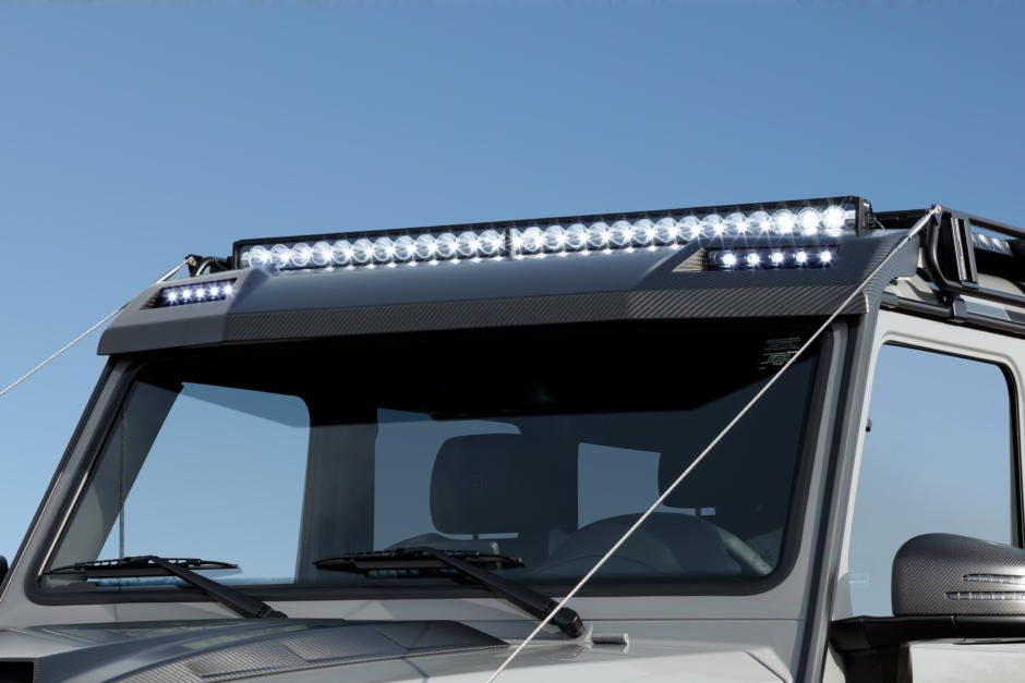 Nemţii de la Brabus au reinventat Mercedesul G500 4x4. Acest SUV poate merge şi pe Lună