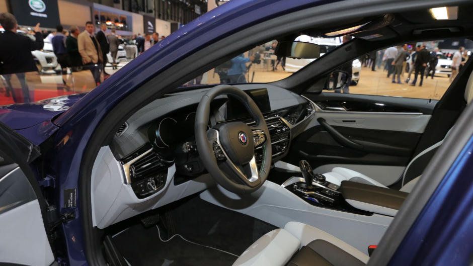 BMW a prezentat noul Alpina B5 BiTurbo, ce dezvoltă o putere de 608 CP. Iată ce design agresiv are!