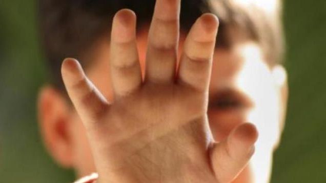 Căutări disperate ale poliţiei, în Bistriţa-un copil de 9 ani pe care tatăl a ameninţat că îl omoară